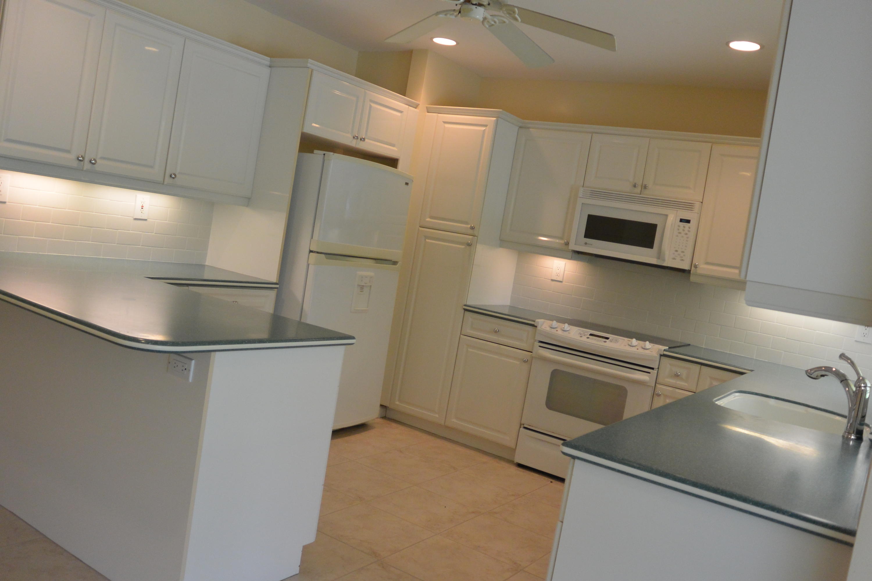 6100 Northwest 4th Avenue Boca Raton, FL 33487 - Photo 6 of 17 Kitchen