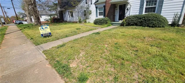 $1,100 | 405 South Sunset Drive, Winston-Salem, NC 27103