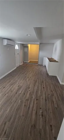 $1,100 | 405 South Sunset Drive, Winston-Salem, NC 27103