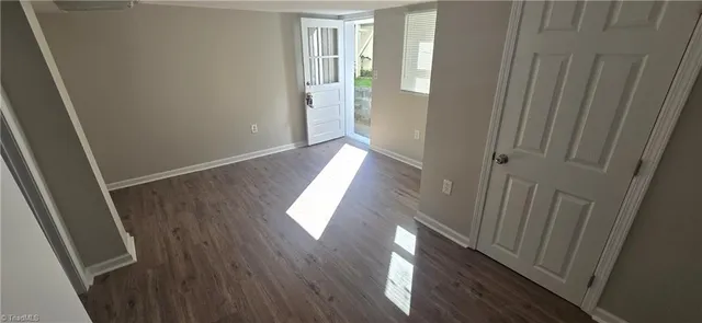 $1,100 | 405 South Sunset Drive, Winston-Salem, NC 27103