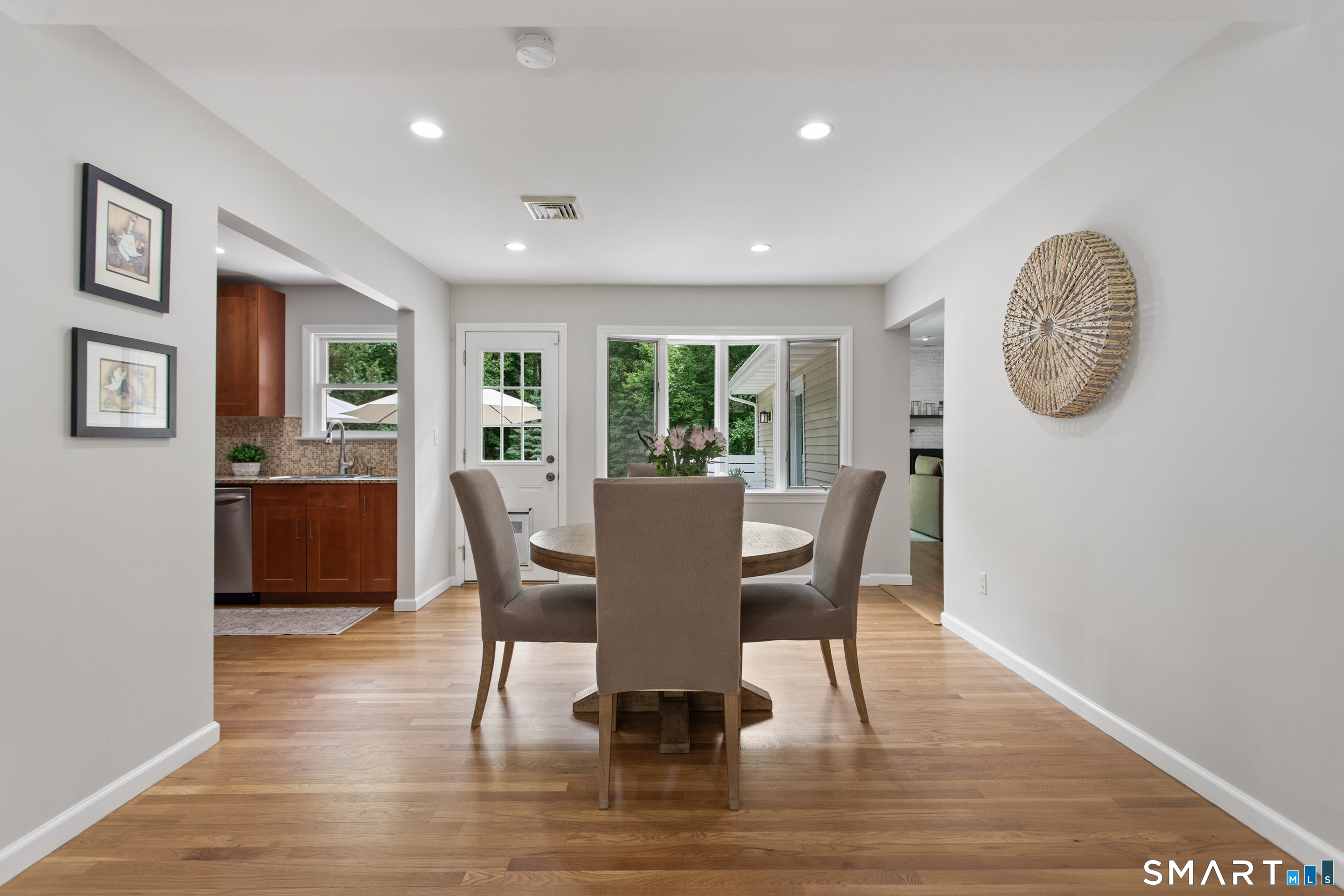 38 Stonecrop Road North Norwalk, CT 06851 - Photo 4 of 23