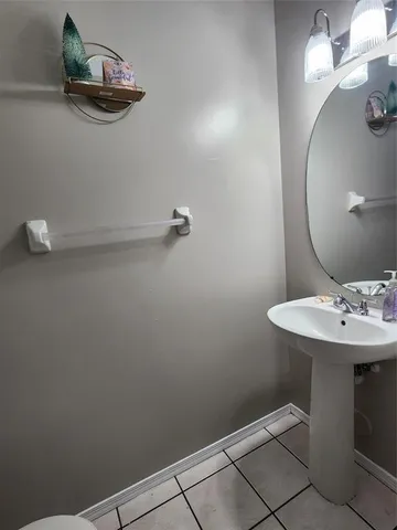 $2,400 | 51 Whitehead Circle, Unit 51, Weston, FL 33326