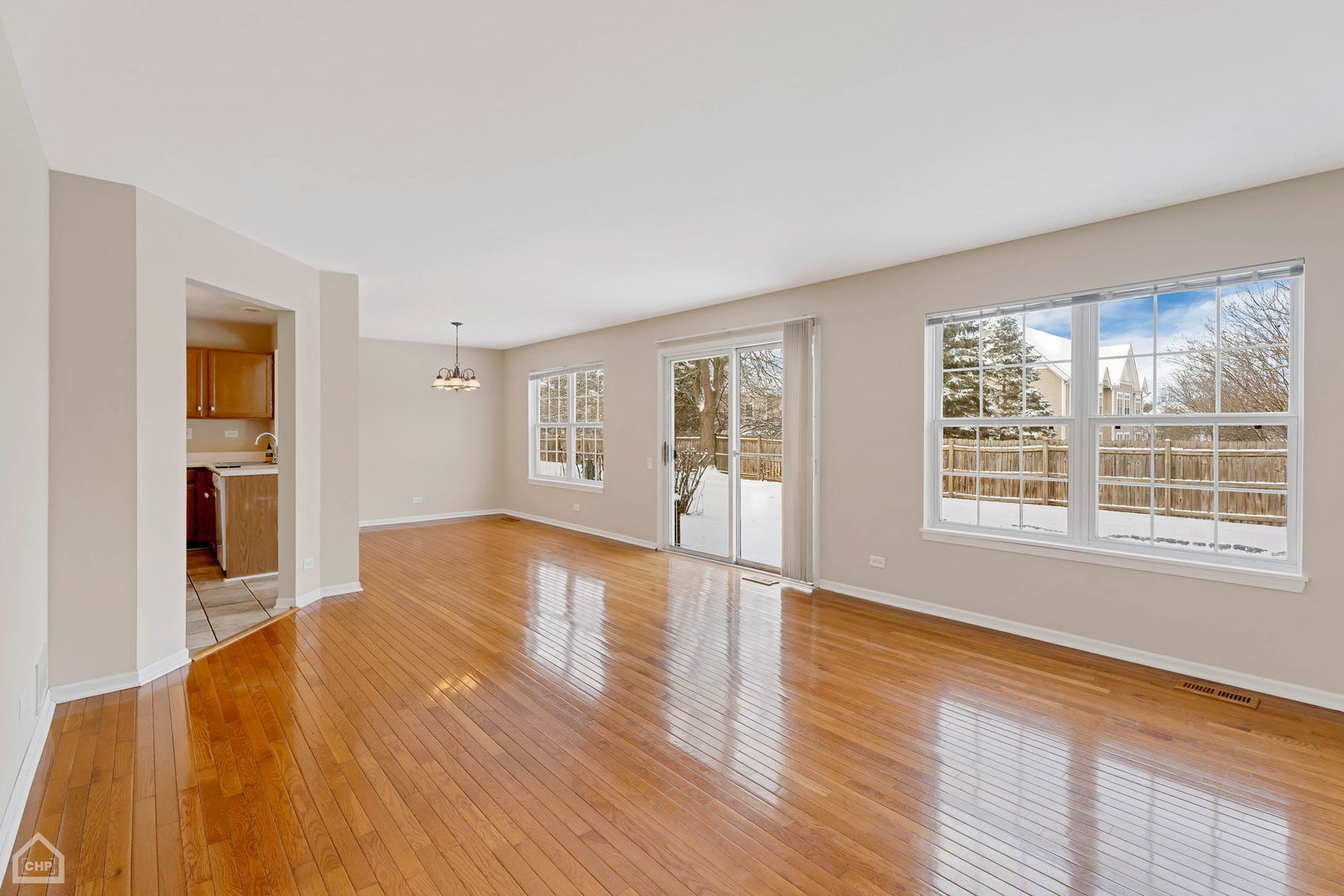 752 Savannah Lane Crystal Lake, IL 60014 - Photo 11 of 31