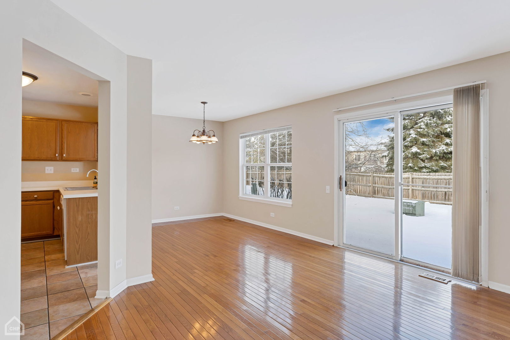 752 Savannah Lane Crystal Lake, IL 60014 - Photo 13 of 31