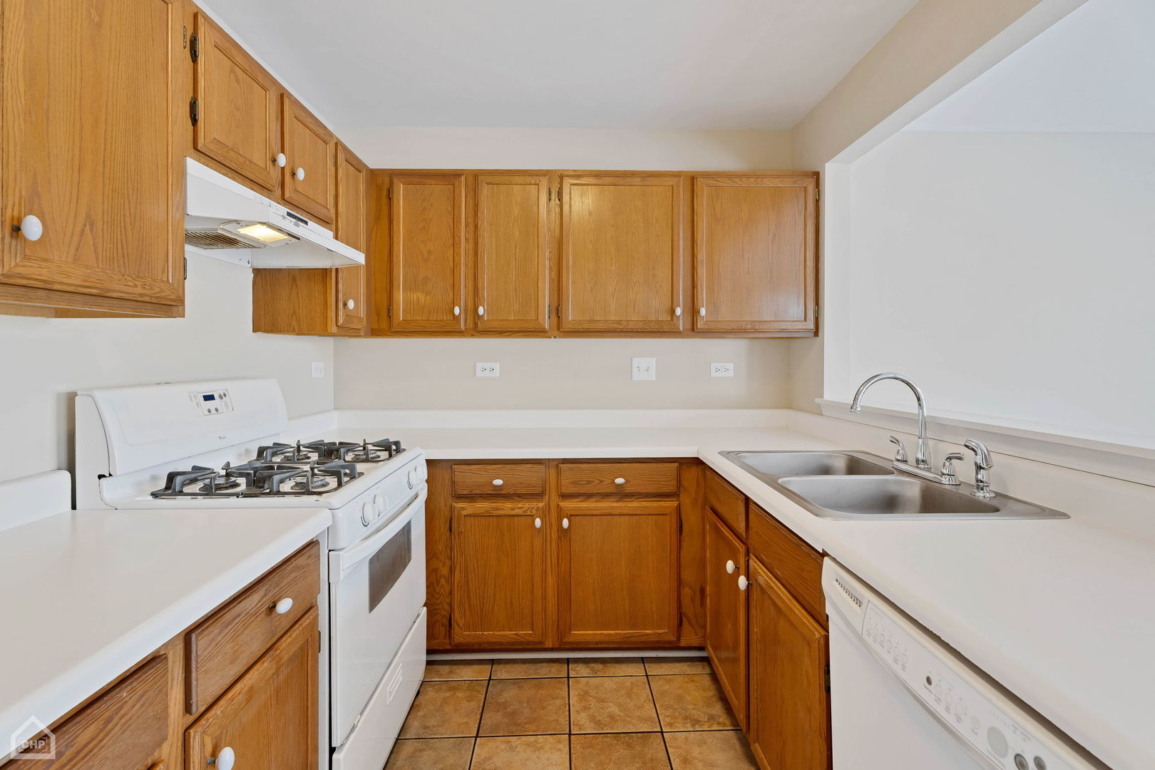 752 Savannah Lane Crystal Lake, IL 60014 - Photo 5 of 31