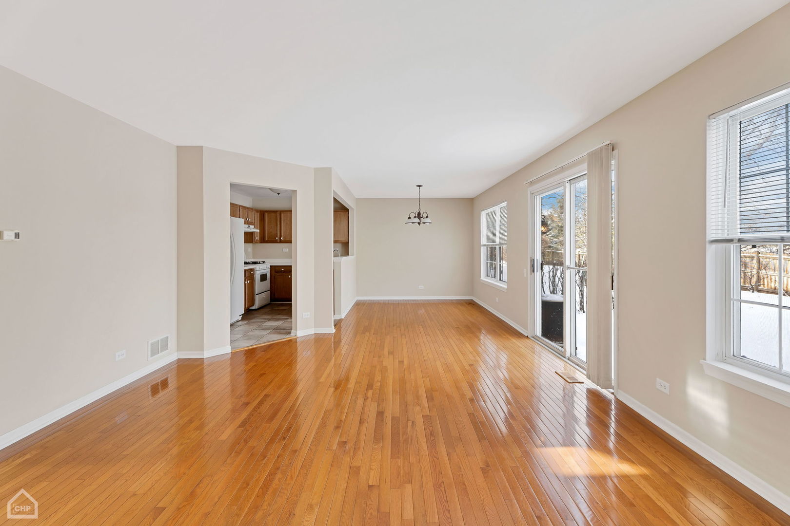 752 Savannah Lane Crystal Lake, IL 60014 - Photo 10 of 31