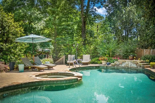 $1,950,000 | 225 Farmbrooke Court, Atlanta, GA 30350