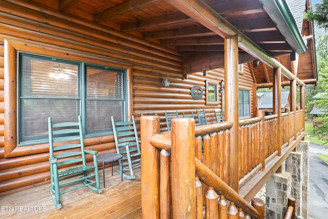 $770,000 | 1665 Mountain Lodge Way, Pigeon Forge, TN 37862