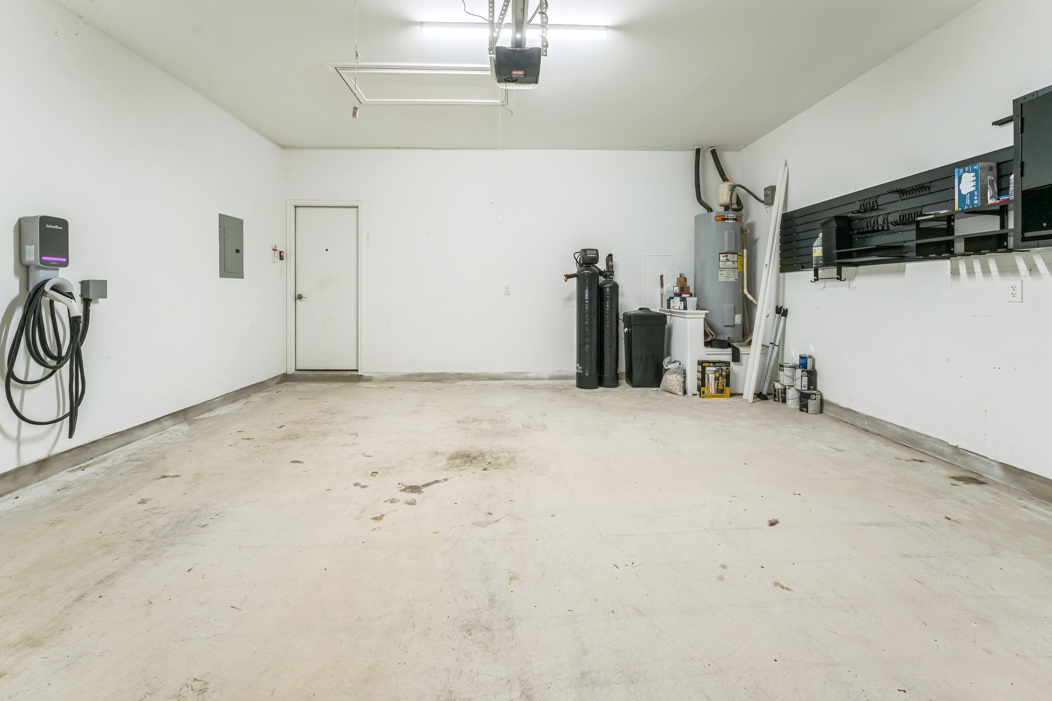 108 Fighting Seabees Run Jarrell, TX 76537 - Photo 17 of 19 a view of a garage with furniture