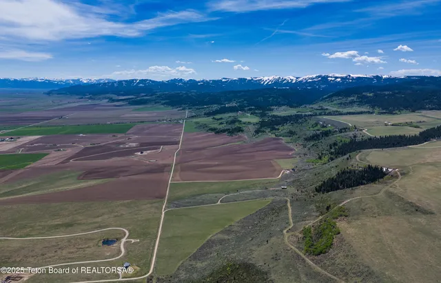 $815,000 | 5500 North 9000 Street, Tetonia, ID 83452