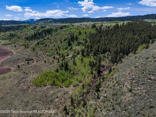 $815,000 | 5500 North 9000 Street, Tetonia, ID 83452