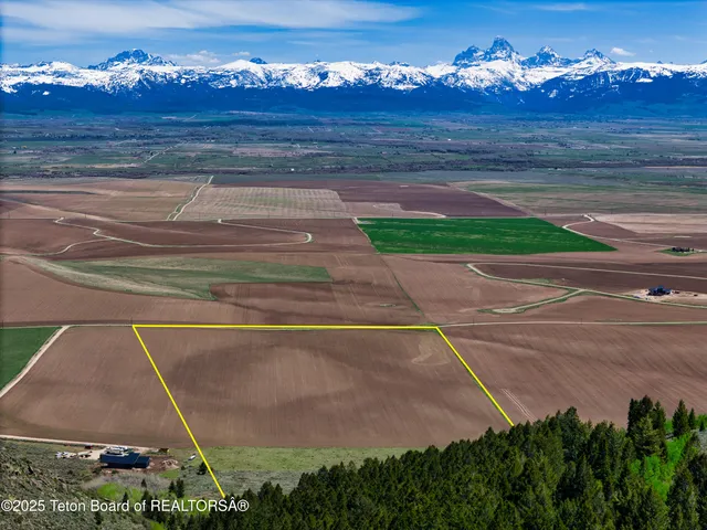 $815,000 | 5500 North 9000 Street, Tetonia, ID 83452