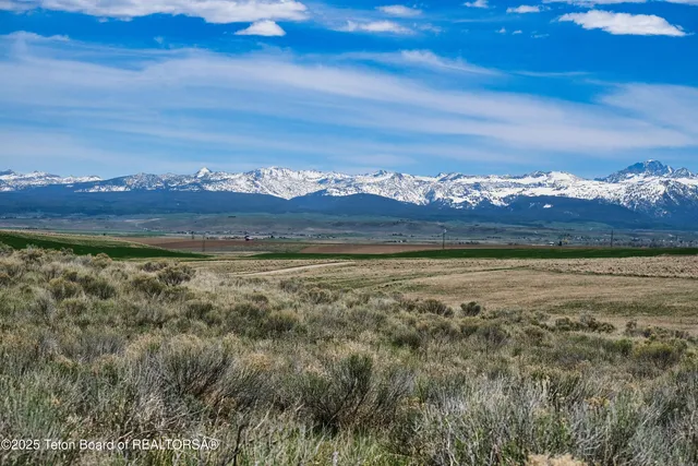 $815,000 | 5500 North 9000 Street, Tetonia, ID 83452