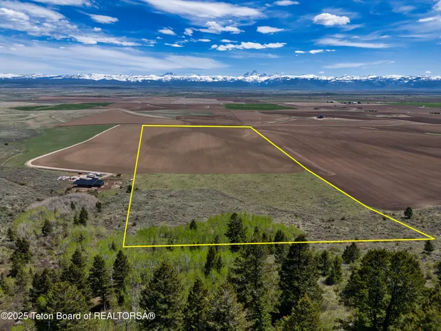 $815,000 | 5500 North 9000 Street, Tetonia, ID 83452