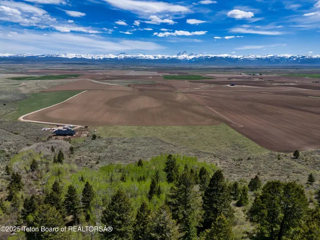 $815,000 | 5500 North 9000 Street, Tetonia, ID 83452