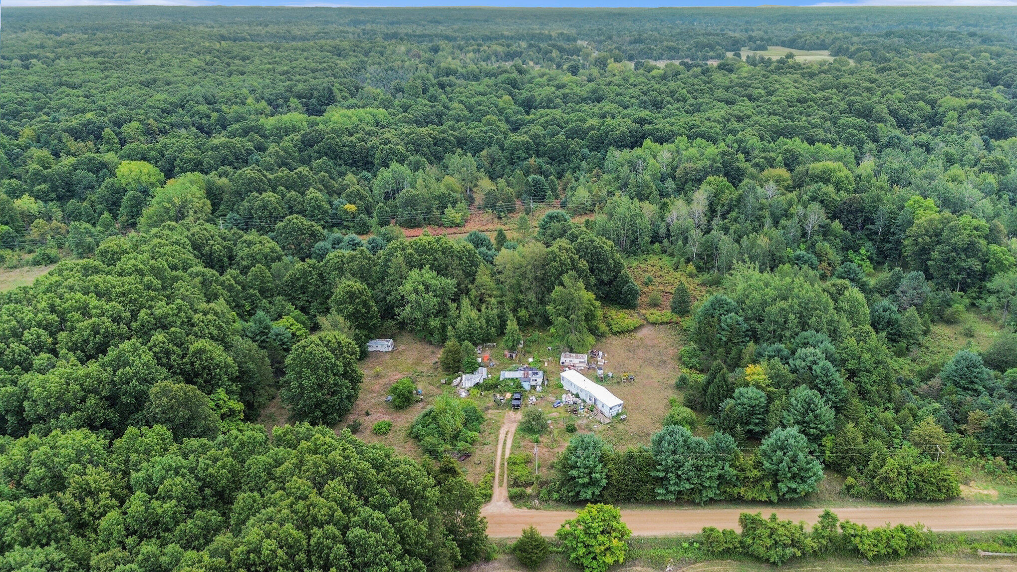 305 55th Street Grand Junction, MI 49056 - Photo 5 of 16 012_file_743