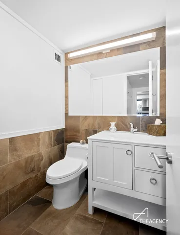 $999,999 | 510 East 80th Street, Unit 8C | Upper East Side