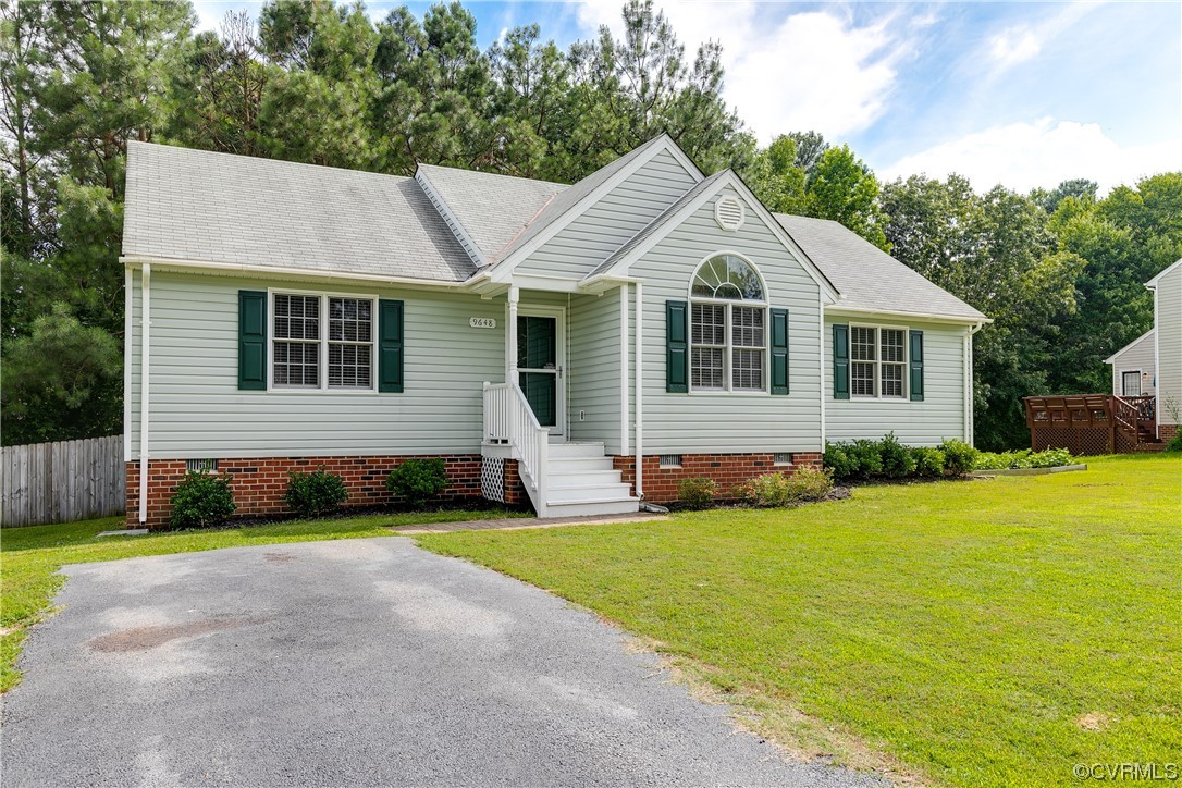9648 Lockberry Ridge Loop North Chesterfield, VA 23237 - Photo 3 of 35 Gallery Image 3