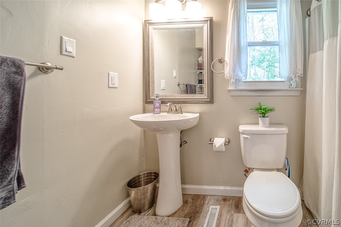 8900 Peach Grove Road North Chesterfield, VA 23237 - Photo 12 of 22 Gallery Image 12
