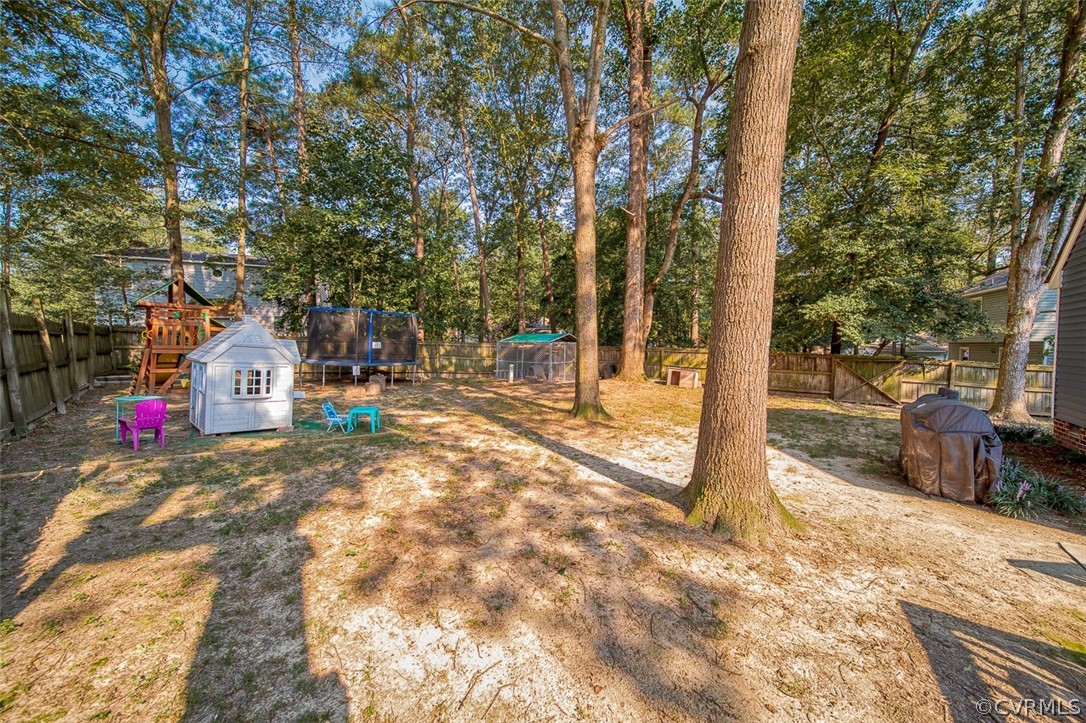 8900 Peach Grove Road North Chesterfield, VA 23237 - Photo 5 of 22 Gallery Image 5