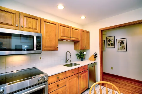 $659,900 | 18 Riverview Drive, Richmond, RI 02894