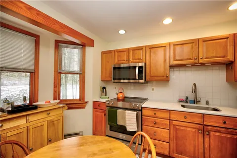 $659,900 | 18 Riverview Drive, Richmond, RI 02894