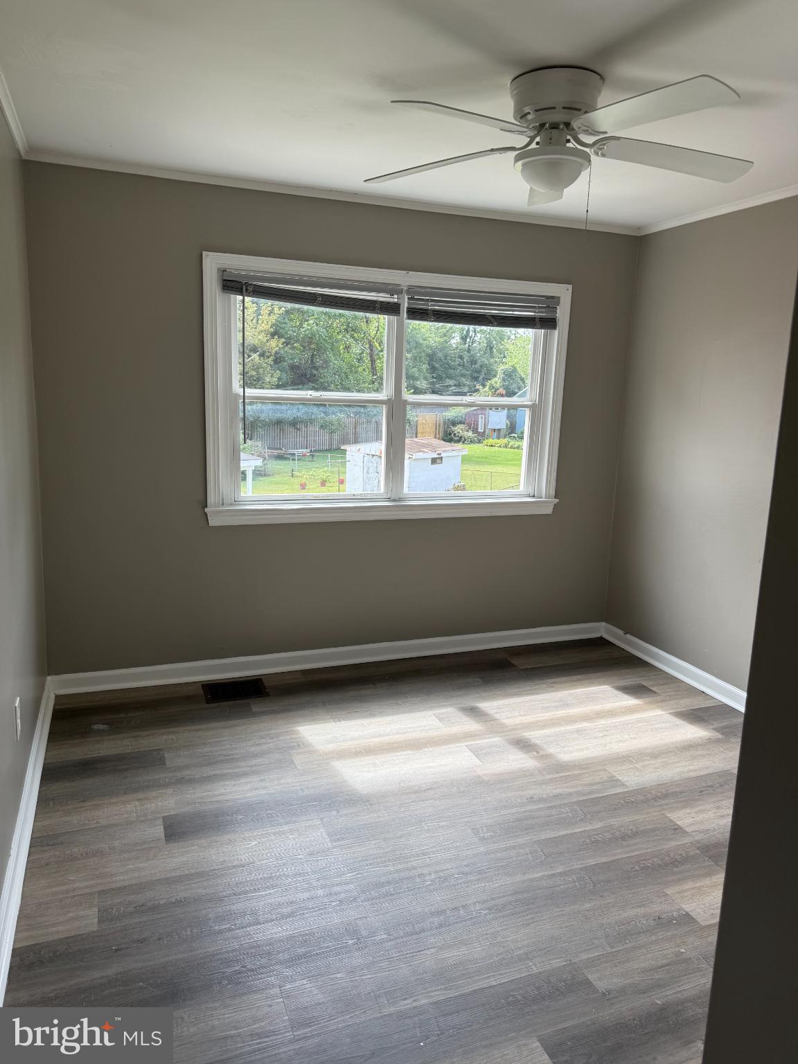 913 Spa Road Annapolis, MD 21401 - Photo 11 of 16 Bright and airy room with natural light.