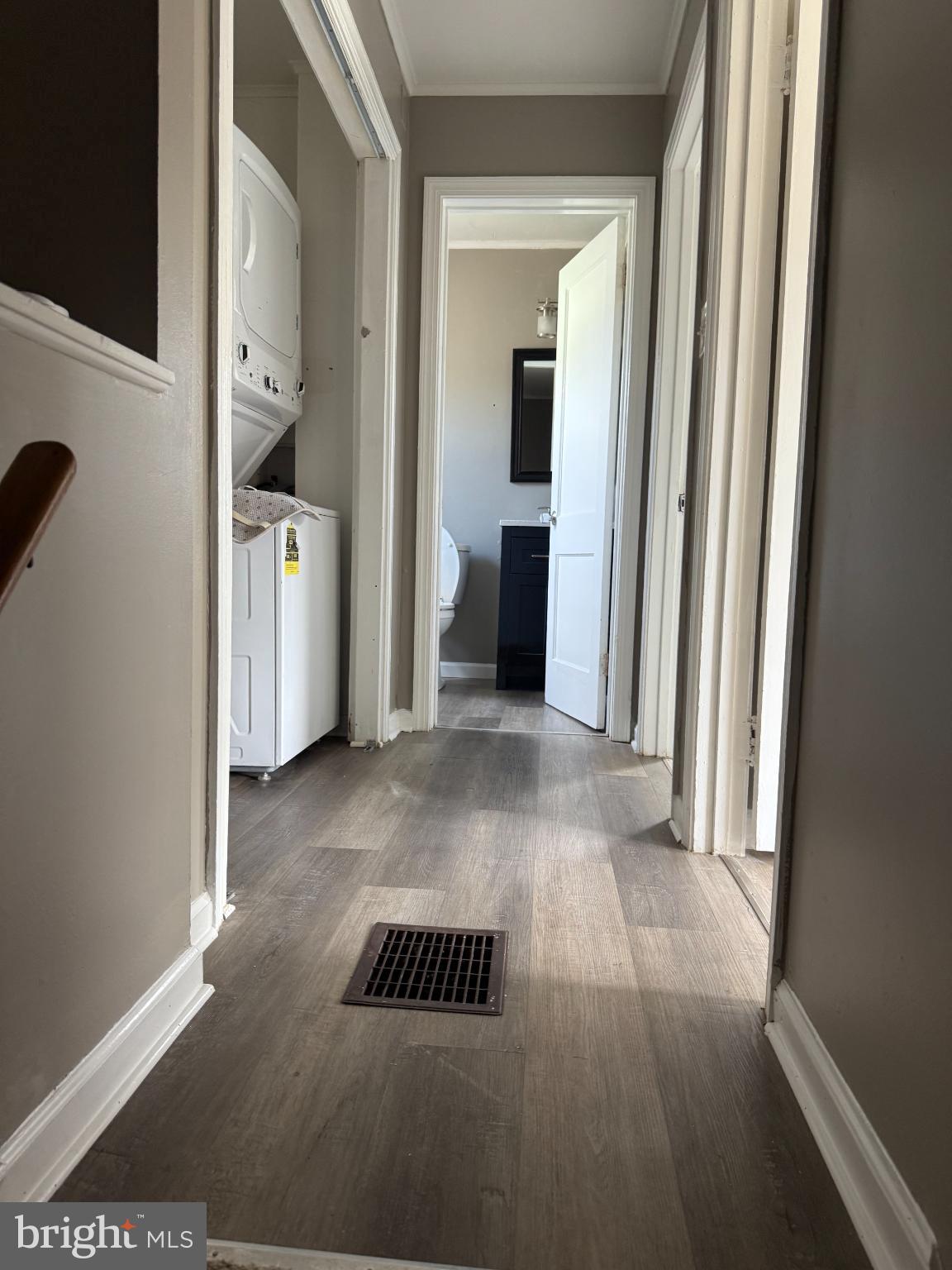 913 Spa Road Annapolis, MD 21401 - Photo 8 of 9 Bright and inviting hallway with modern finishes.