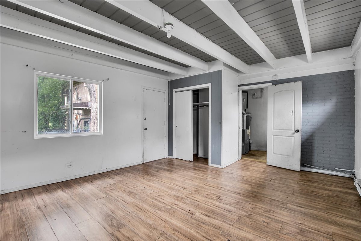 9302 South Rhodes Avenue Chicago, IL 60619 - Photo 12 of 21