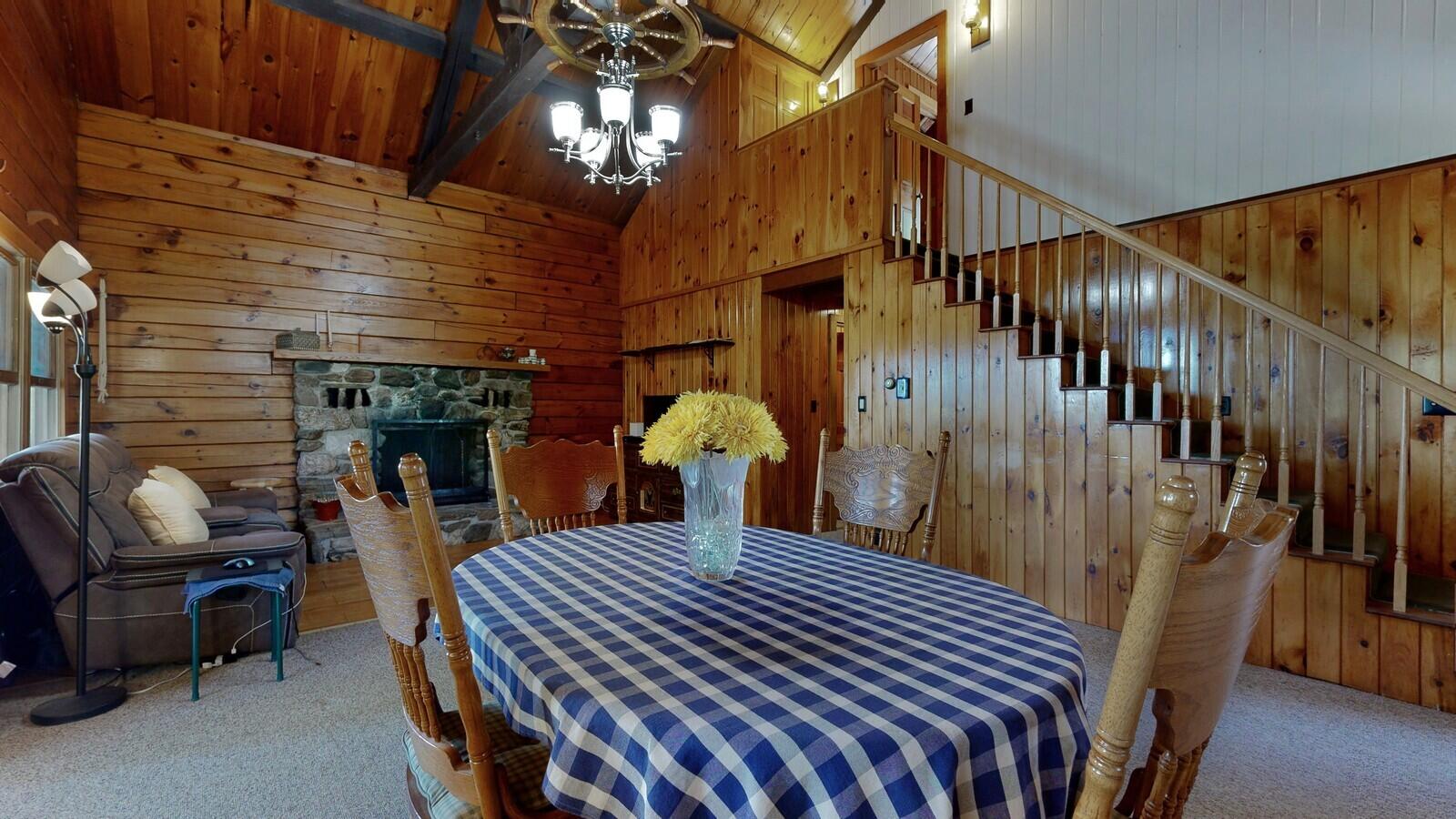 10 Clover Lane Paris, ME 04281 - Photo 45 of 66 living dinning 3