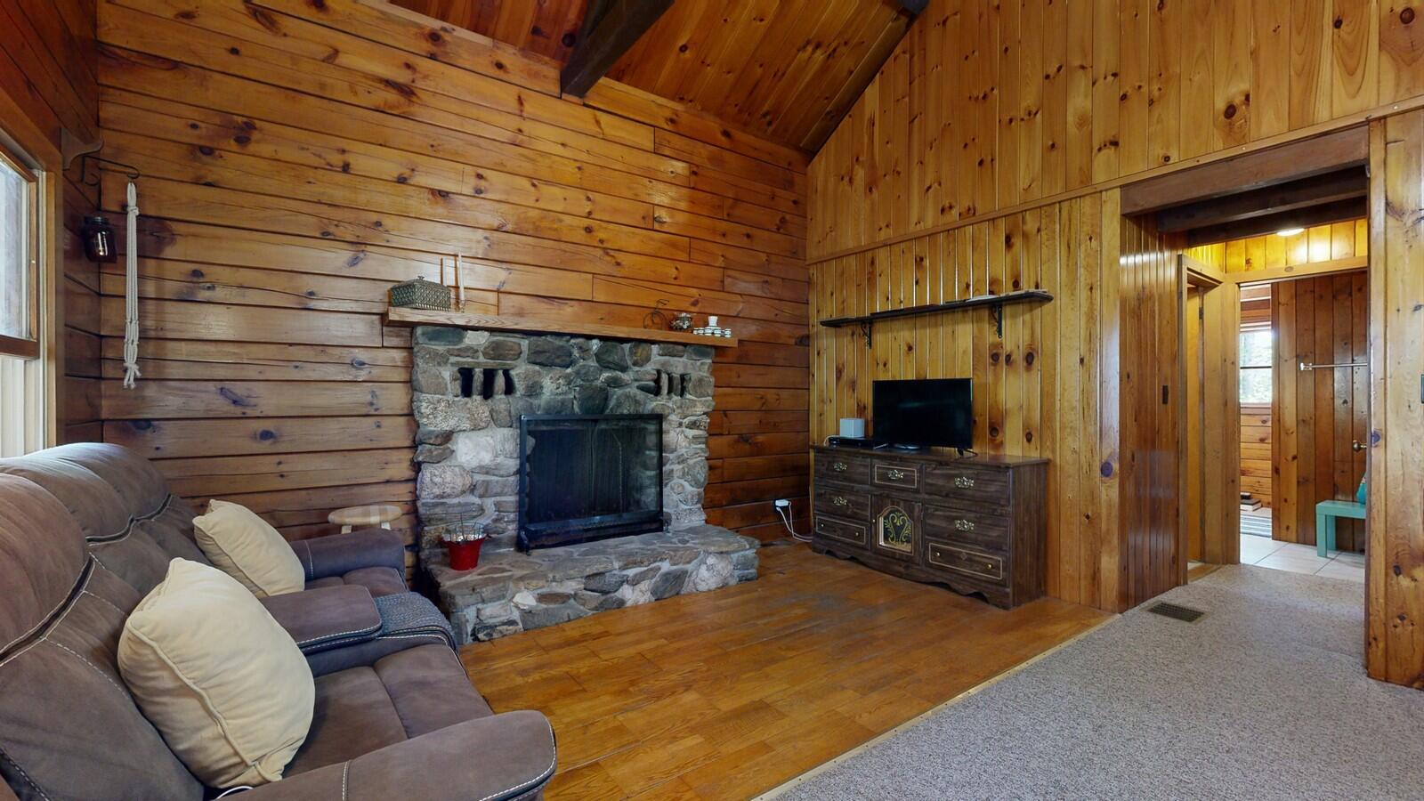 10 Clover Lane Paris, ME 04281 - Photo 47 of 66 living room