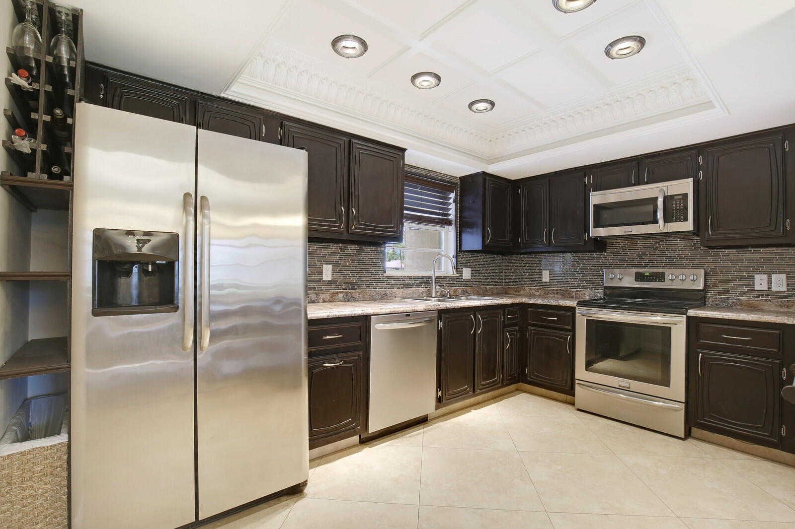 86 Cleveland Road Lake Worth, FL 33467 - Photo 13 of 27 Kitchen