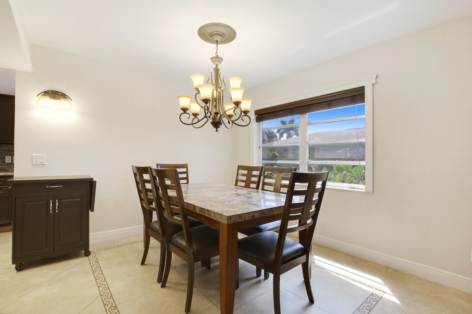 86 Cleveland Road Lake Worth, FL 33467 - Photo 15 of 27 Dining Room