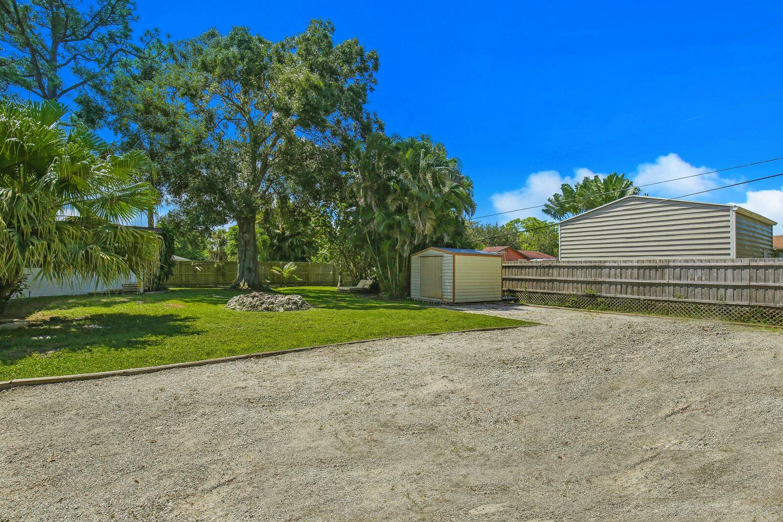 86 Cleveland Road Lake Worth, FL 33467 - Photo 20 of 27 Backyard 1