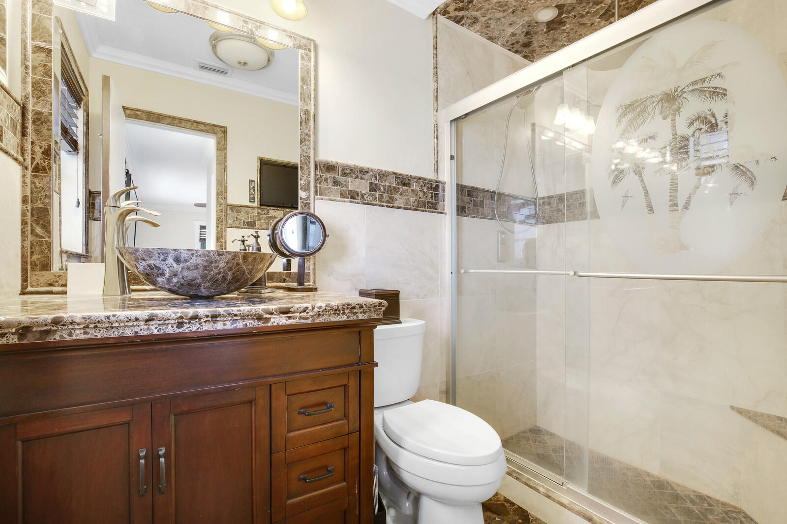 86 Cleveland Road Lake Worth, FL 33467 - Photo 9 of 27 Master Bathroom