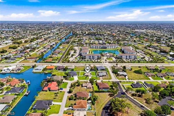 $499,000 | 1732 Southwest 36th Terrace, Cape Coral, FL 33914