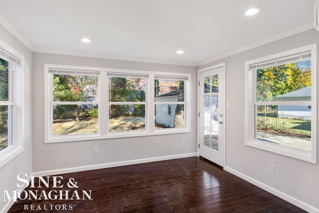350 Ridgemont Road Grosse Pointe Farms, MI 48236 - Photo 11 of 32