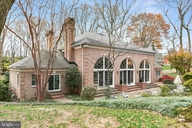 $2,830,000 | 949 Bellview Road, McLean, VA 22102