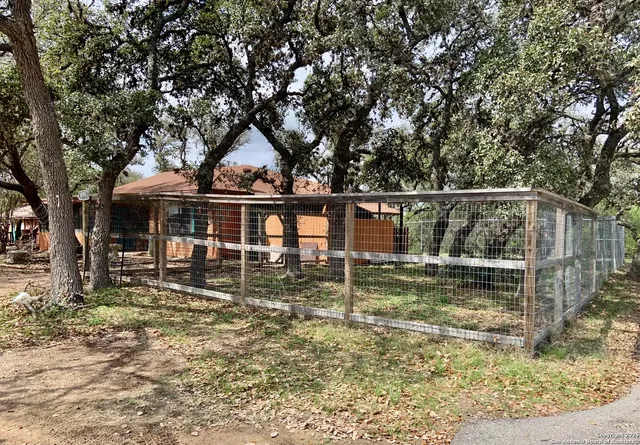 $1,995 | 13663 Bandera Road, Helotes, TX 78023