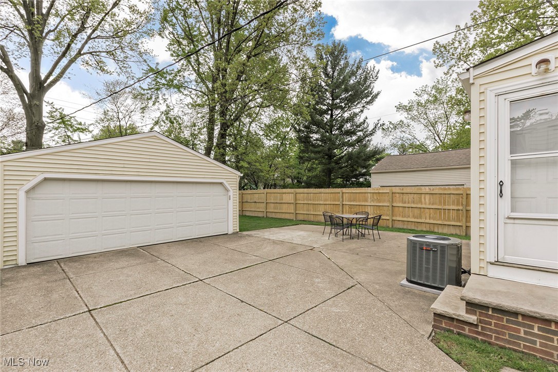 4274 Prasse Road South Euclid, OH 44121 - Photo 35 of 36