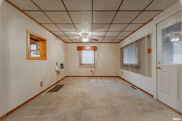 $77,500 | 1121 Broadway Street, Lincoln, IL 62656