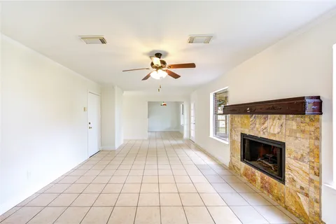 $269,900 | 15926 Mission Glen Drive, Houston, TX 77083