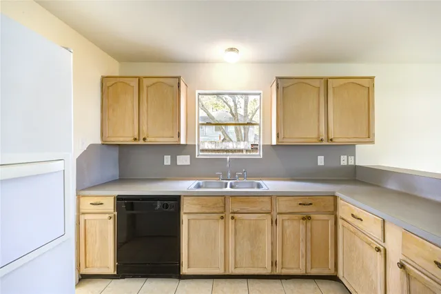 $279,900 | 15926 Mission Glen Drive, Houston, TX 77083