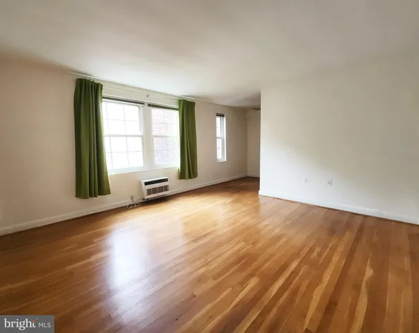 $1,350 | 3051 Idaho Avenue Northwest, Unit 317, Washington, DC 20016