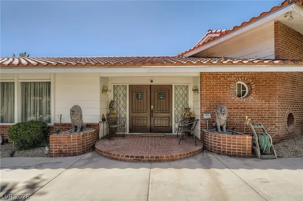 $5,650 | 7082 Mira Vista Street, Las Vegas, NV 89120