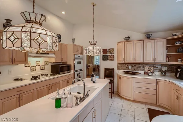 $5,650 | 7082 Mira Vista Street, Las Vegas, NV 89120