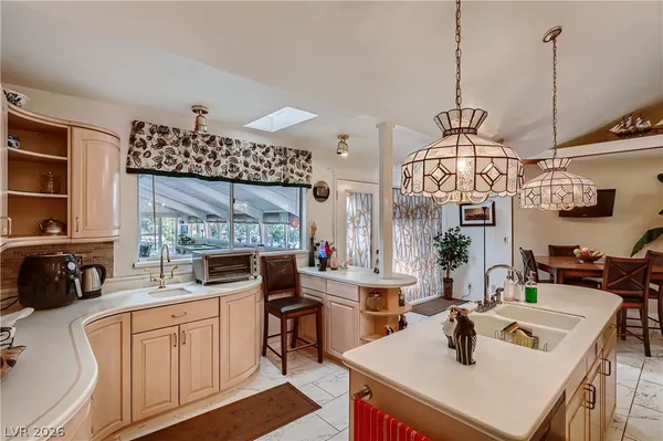$5,650 | 7082 Mira Vista Street, Las Vegas, NV 89120