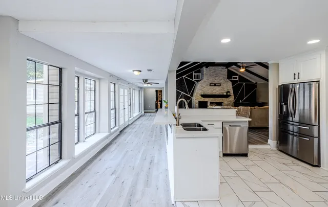 $449,900 | 28 Deerfield Drive, Madison, MS 39110