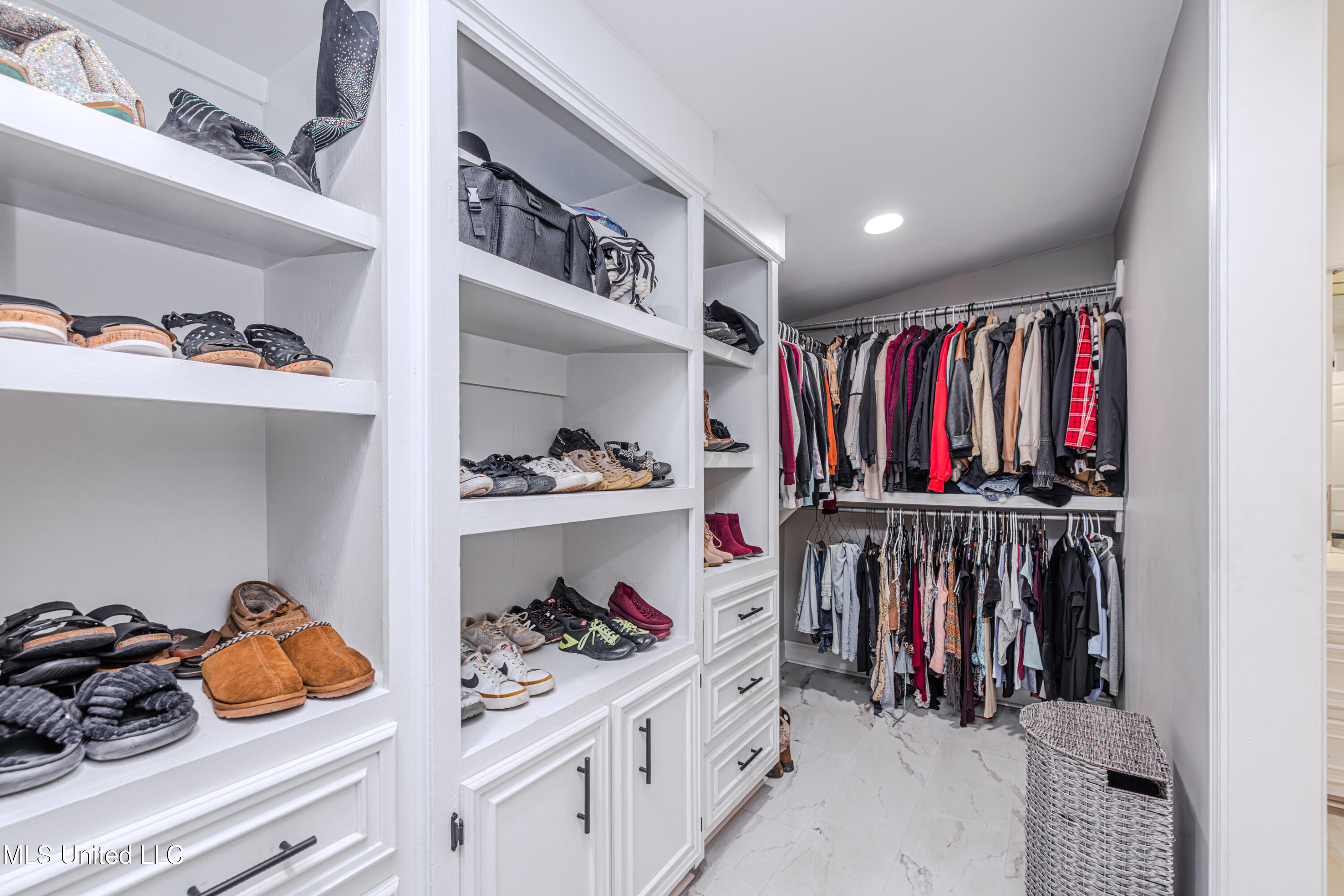 28 Deerfield Drive Madison, MS 39110 - Photo 46 of 49 1R4A9083