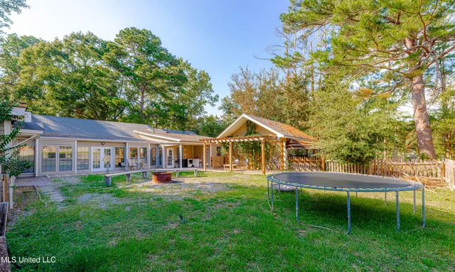 $449,900 | 28 Deerfield Drive, Madison, MS 39110